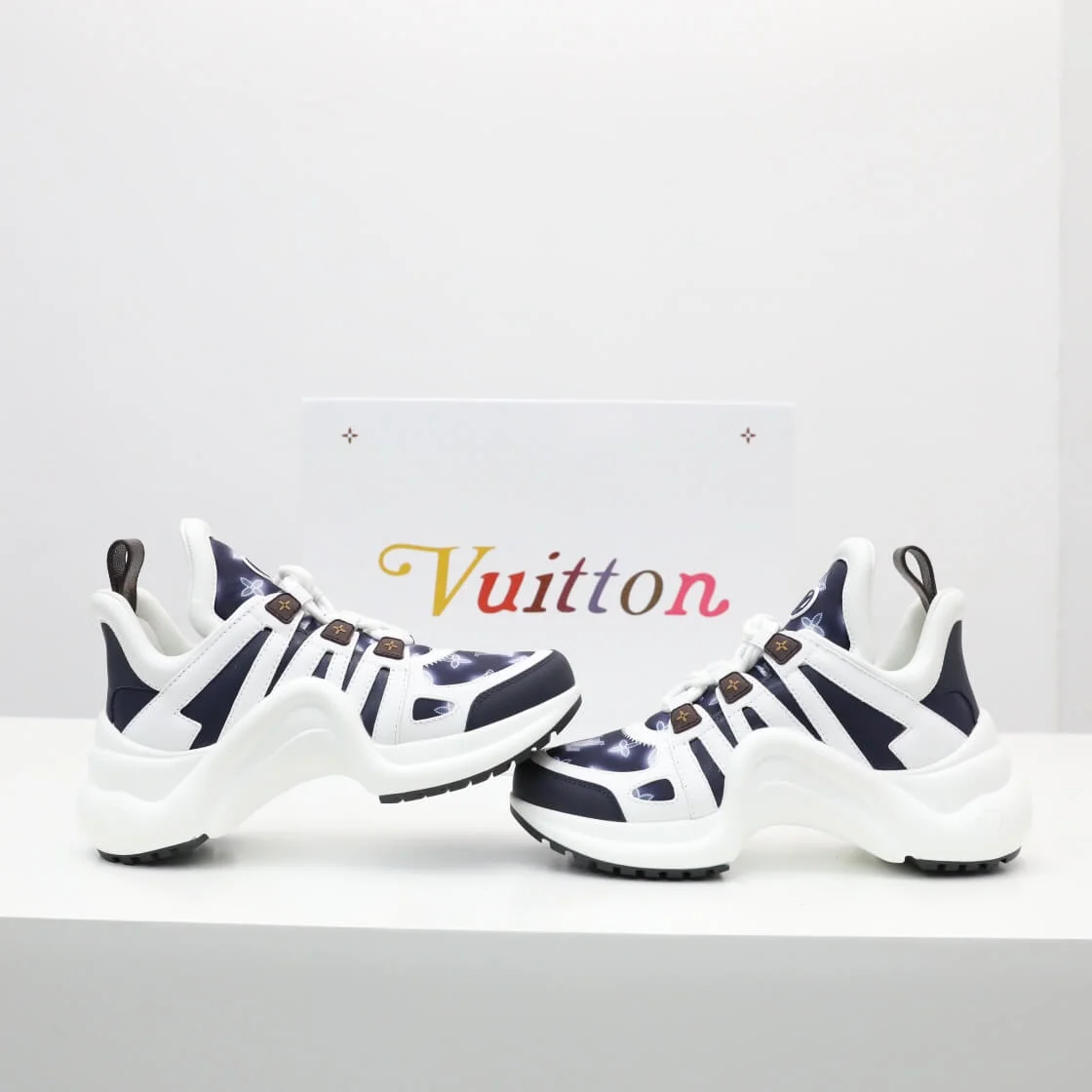 Giày Louis Vuitton Archlight Navy Blue And White Like Auth