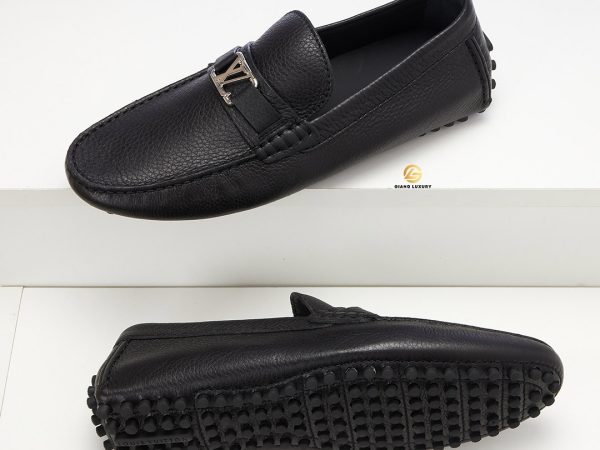 Giày Lười Louis Vuitton Da Nhăn Khóa Nhỏ Like Auth