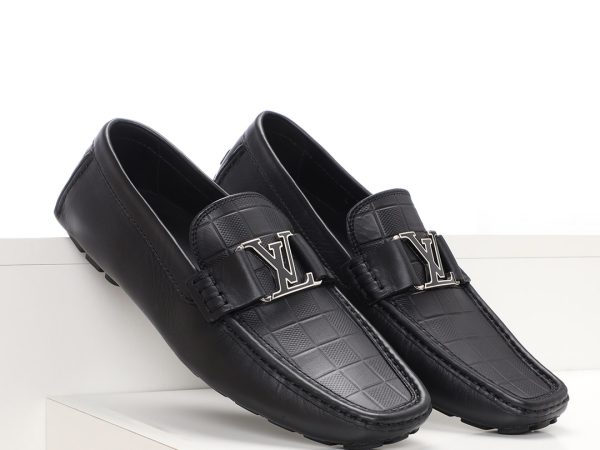 Giày Lười Louis Vuitton Mũi Vuông Vân Kẻ Nổi Like Auth