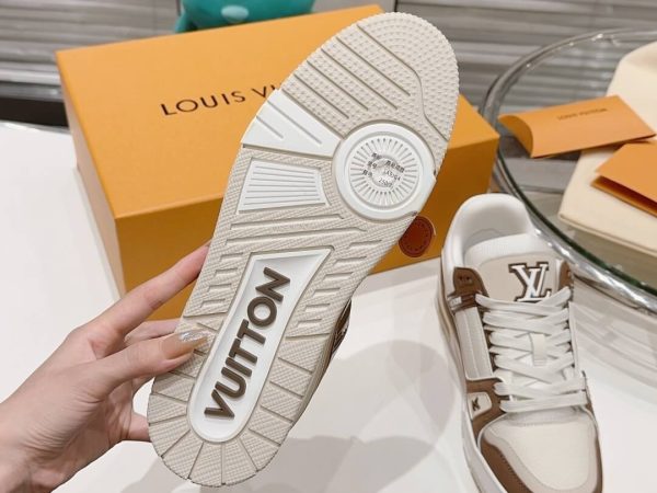 Giày Louis Vuitton Lv Trainer Moka Viền Nâu Trơn Best Quality